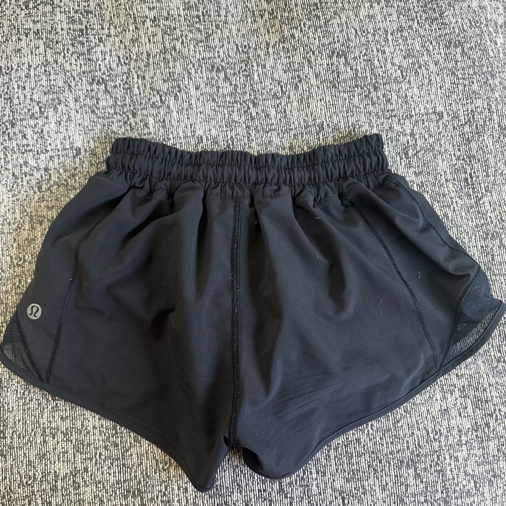 - lululemon shorts women’s black size 0